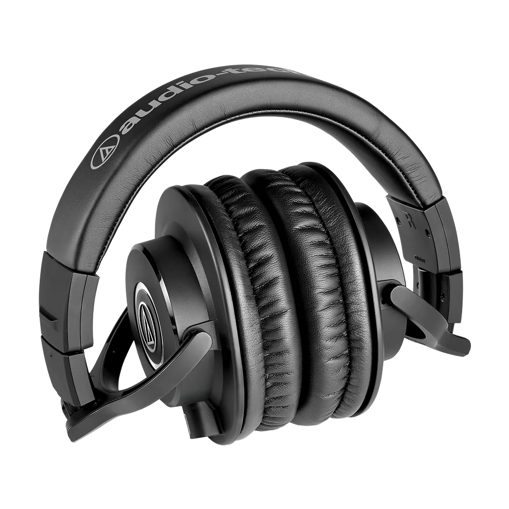 Audio-Technica ATH-M40x Closed-Back Dynamic Headphones - product view 2