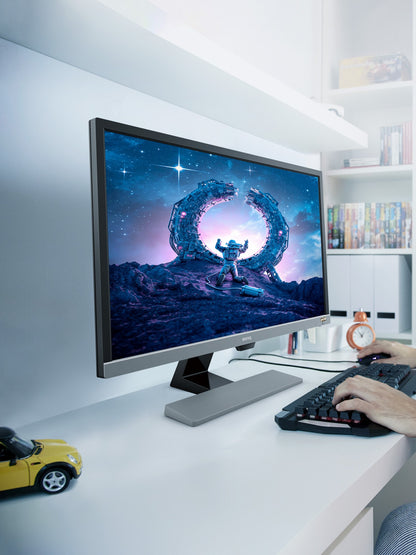 BenQ EW3270U: 31.5 Inch 4K HDR Gaming Monitor with Eye Care Technology - in-use view (1 of 2)