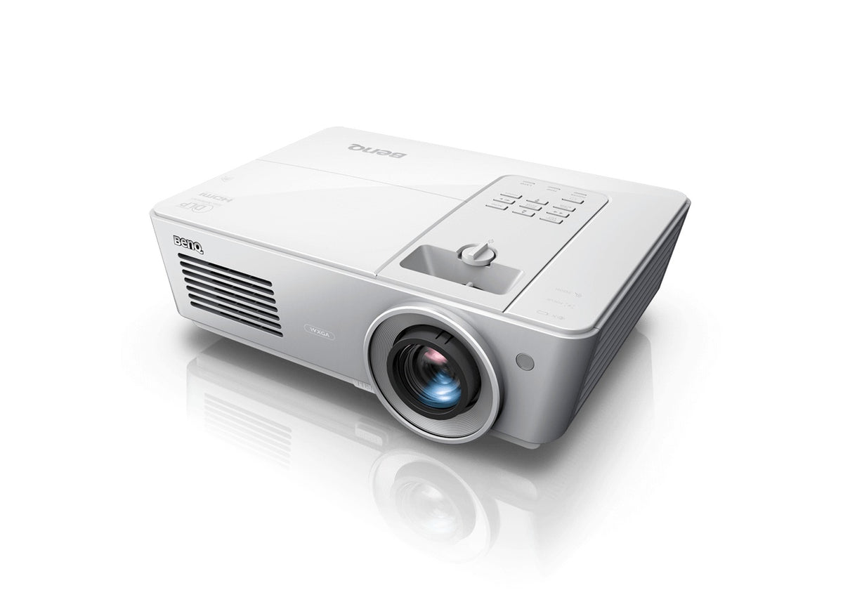 BenQ SU765: 5,500 Lumens WUXGA Projector - angled view (1 of 2)