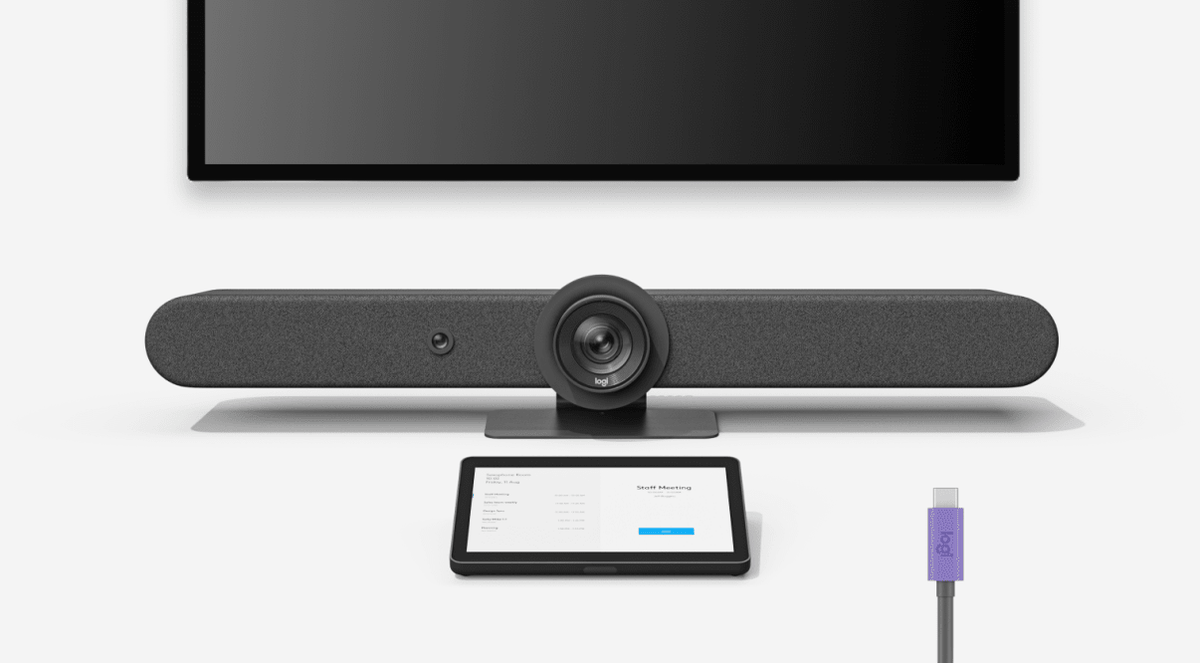 Logitech Extend: Single-Cable BYOD Connection for Meeting Rooms - in-use view