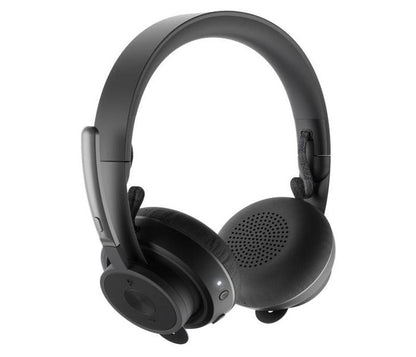 Logitech Pro Personal Video Collaboration Kit: BRIO 4K Webcam and Zone Wireless Headset - with accessories (1 of 2)