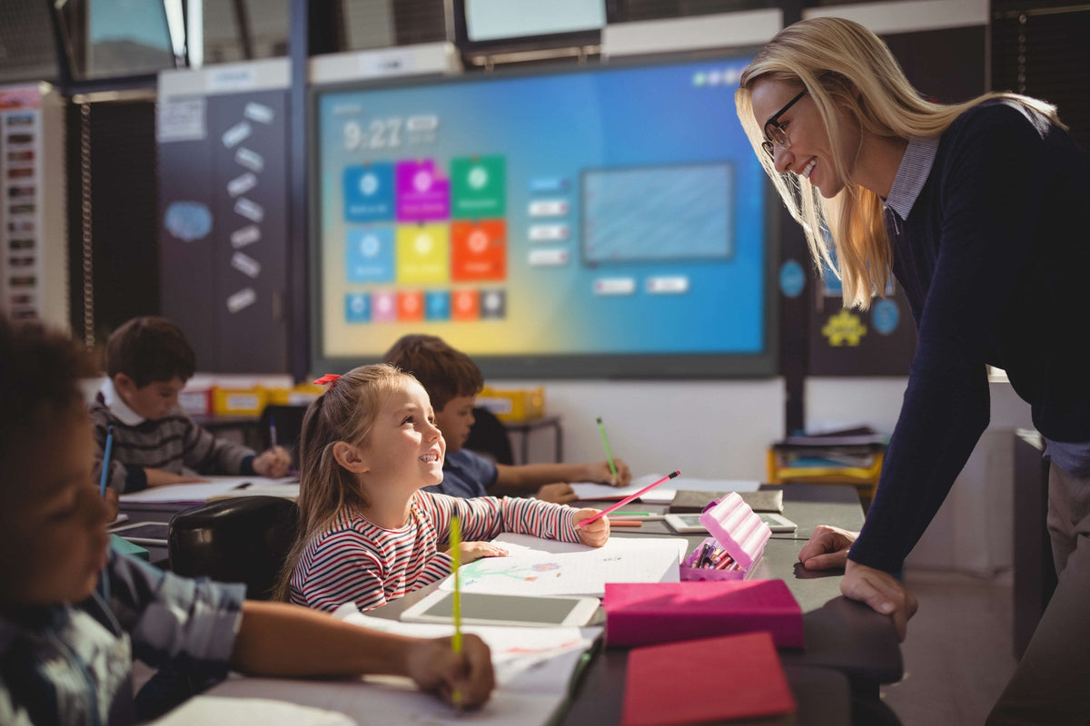 Newline I Series 65, 75 and 85 Inch 4K Interactive Display - product view 4