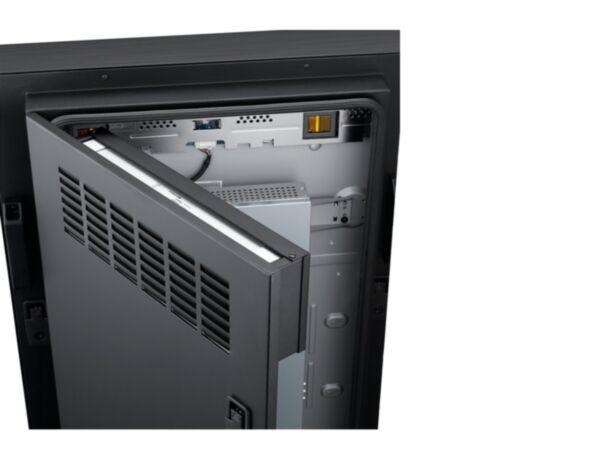 Samsung OLB46: 46 Inch Outdoor Digital Signage Display - close-up detail (5 of 5)