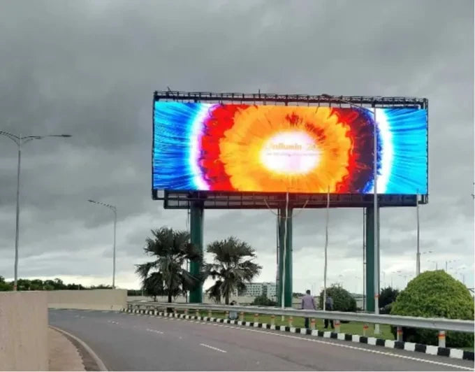 Unilumin UsurfaceX Next-Gen Outdoor LED Display - product view 2